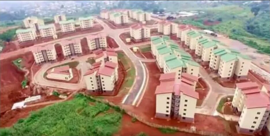 Cameroun : retards et surcoûts pour le programme des 10 000 logements sociaux